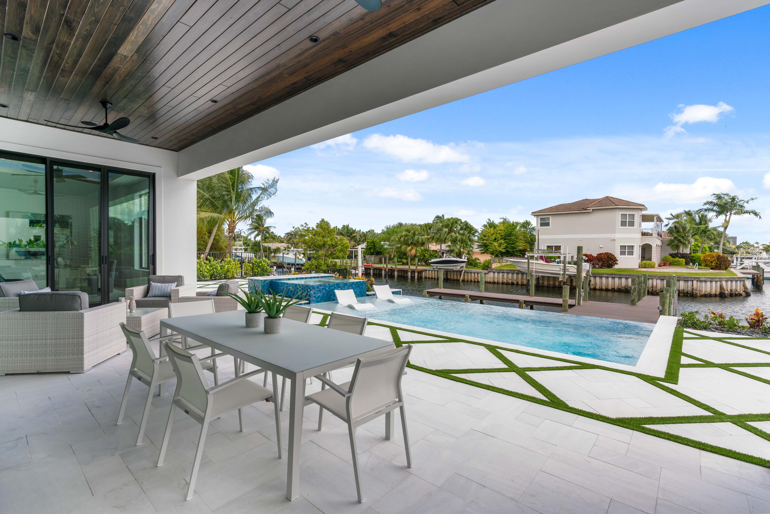 PIRATES COVE - Residential