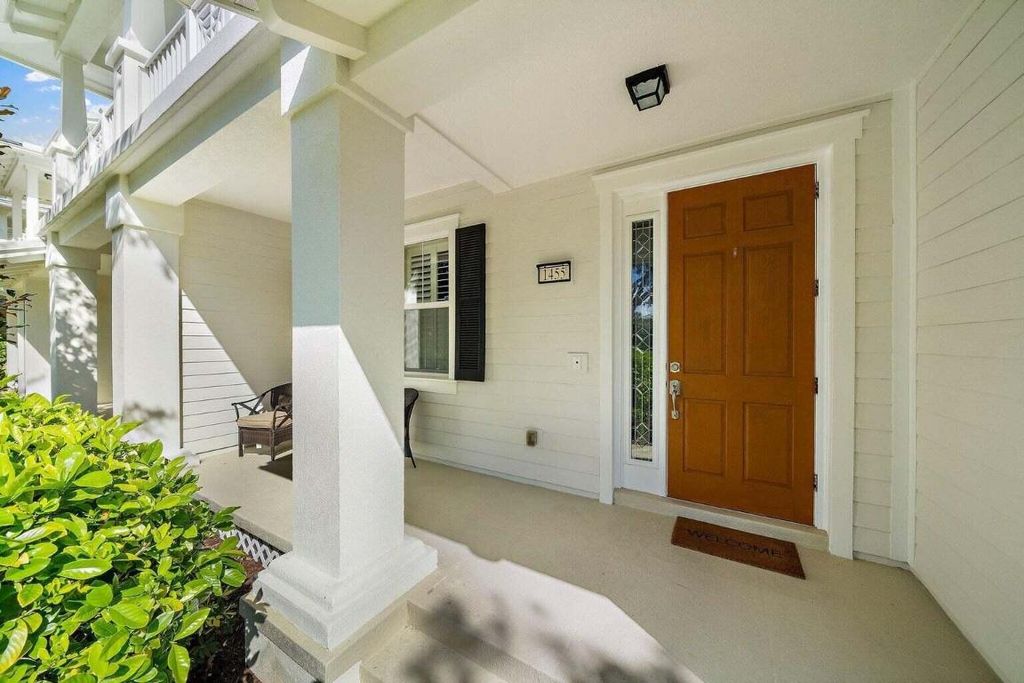 Photo of 1455 N Jeaga Drive, Jupiter, FL 33458 (MLS # R10992085)