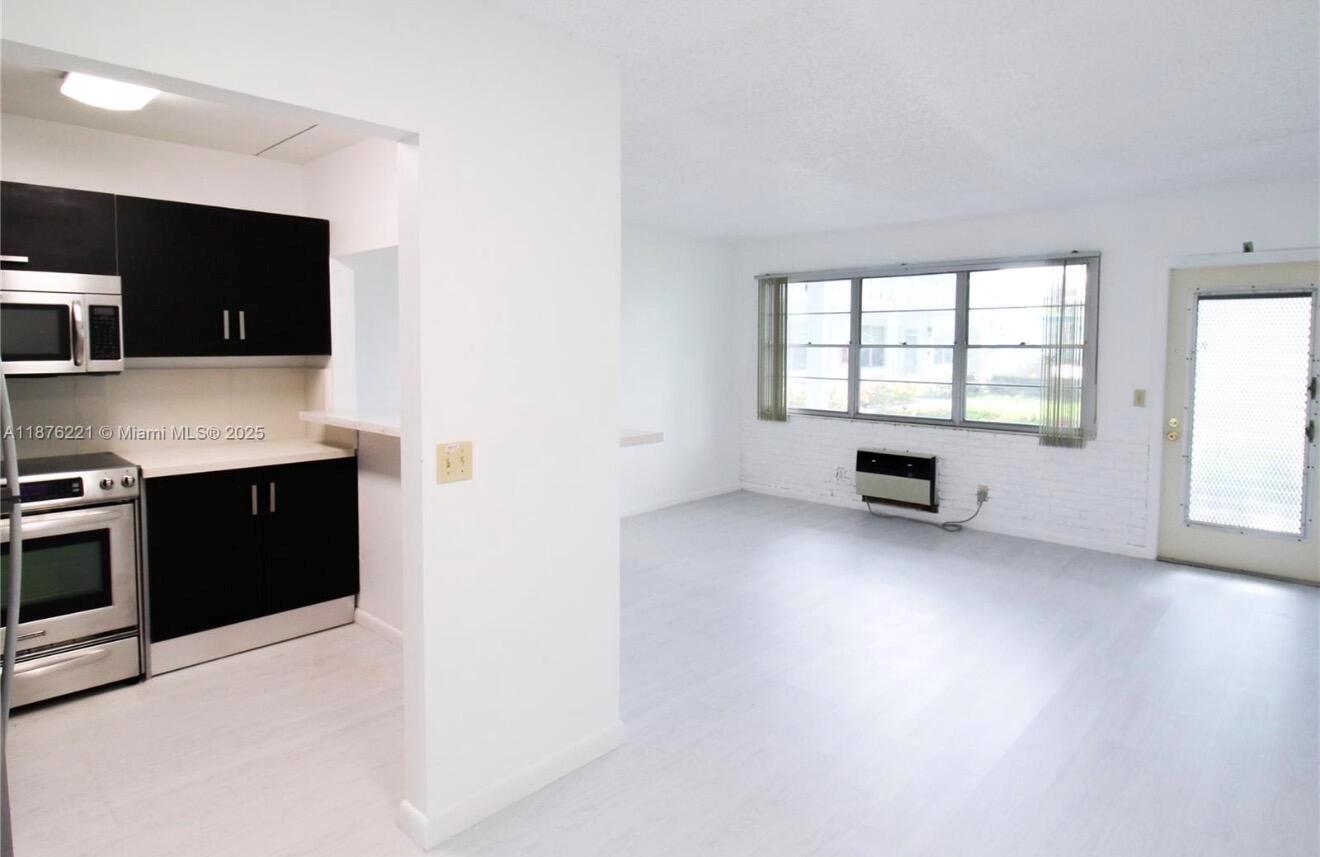 Century Village of Deerfi - Residential Lease