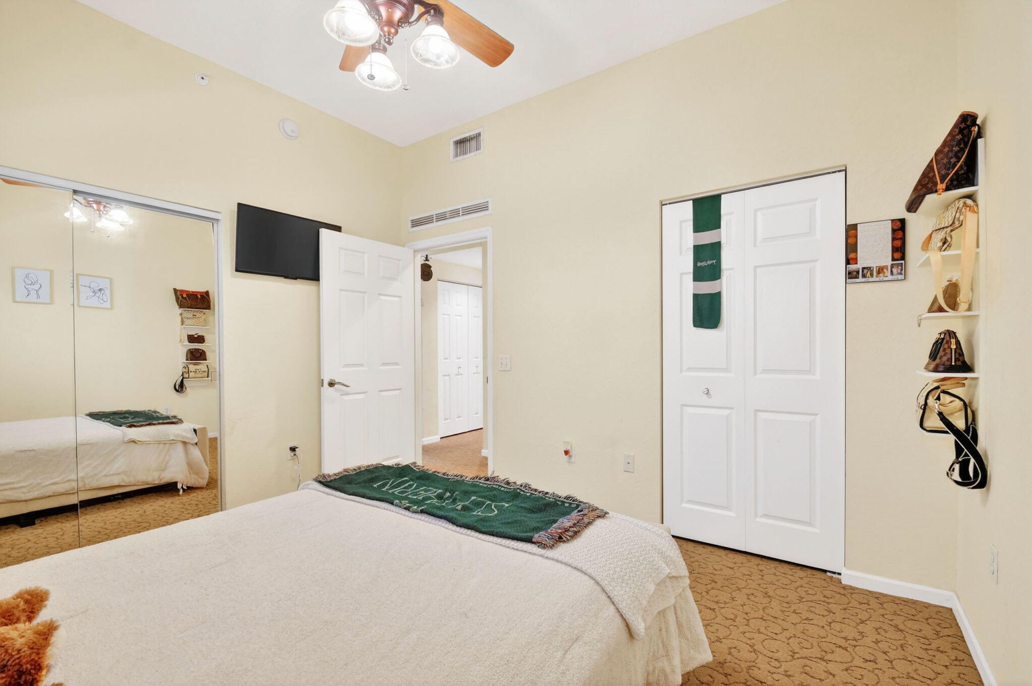 PARK PLACE CONDO - Residential