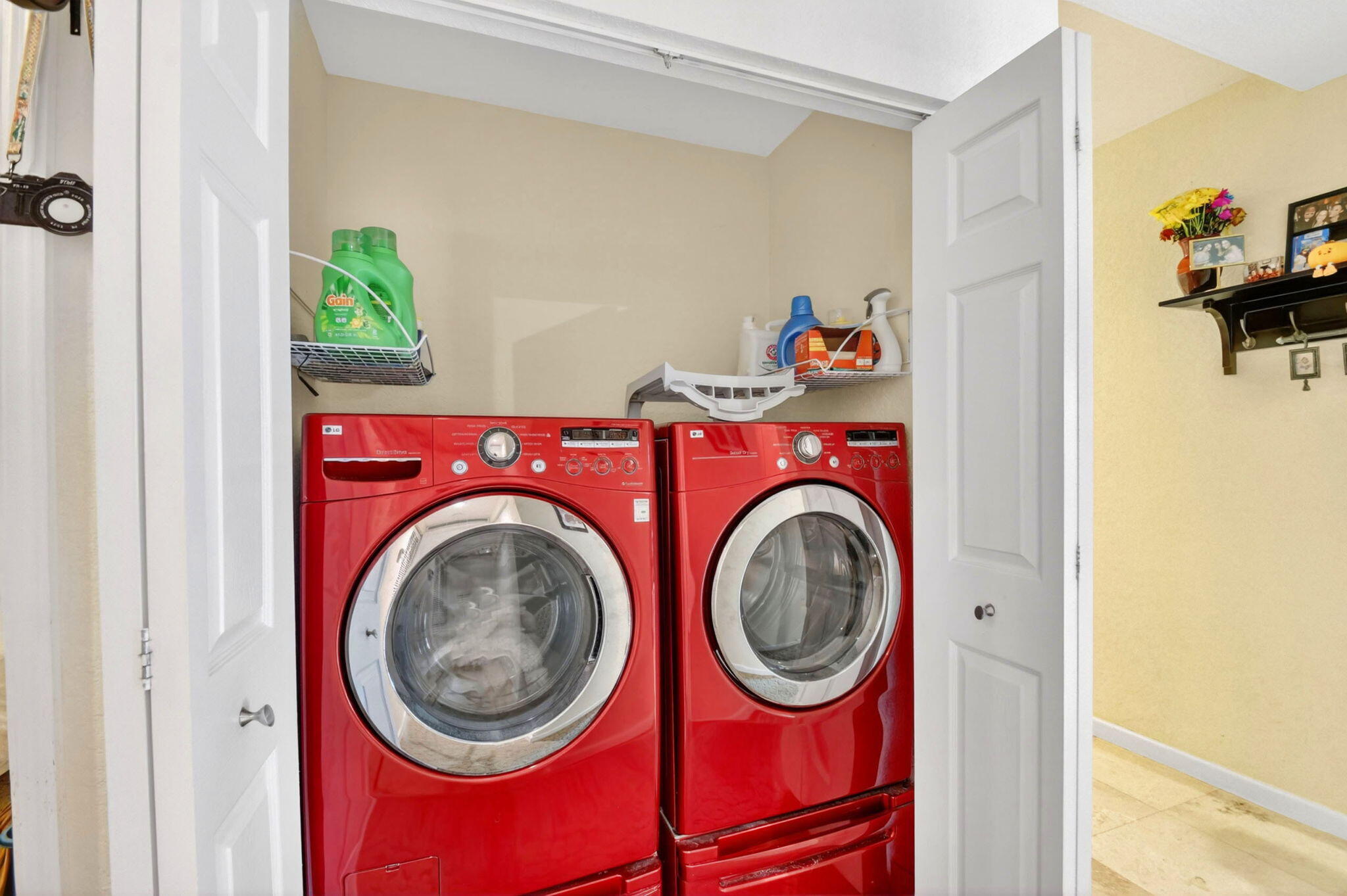 PARK PLACE CONDO - Residential