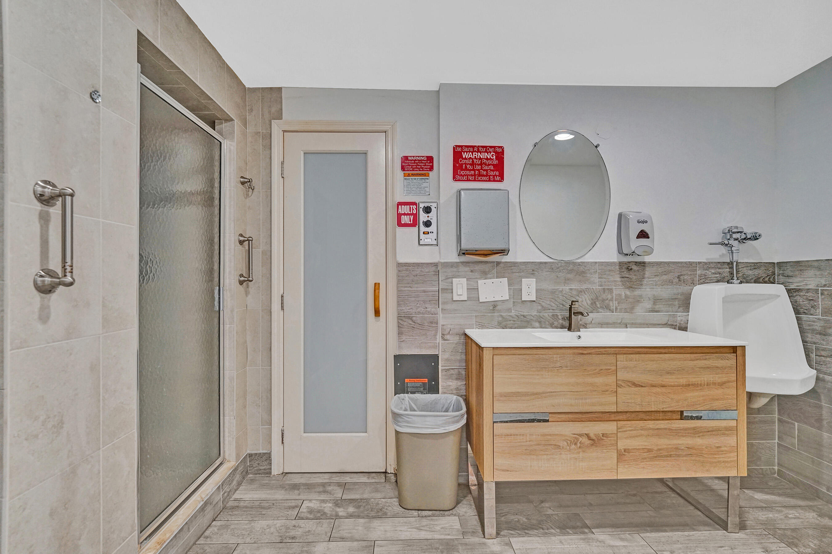 FAIRWAYS RIVIERA CONDO - Residential