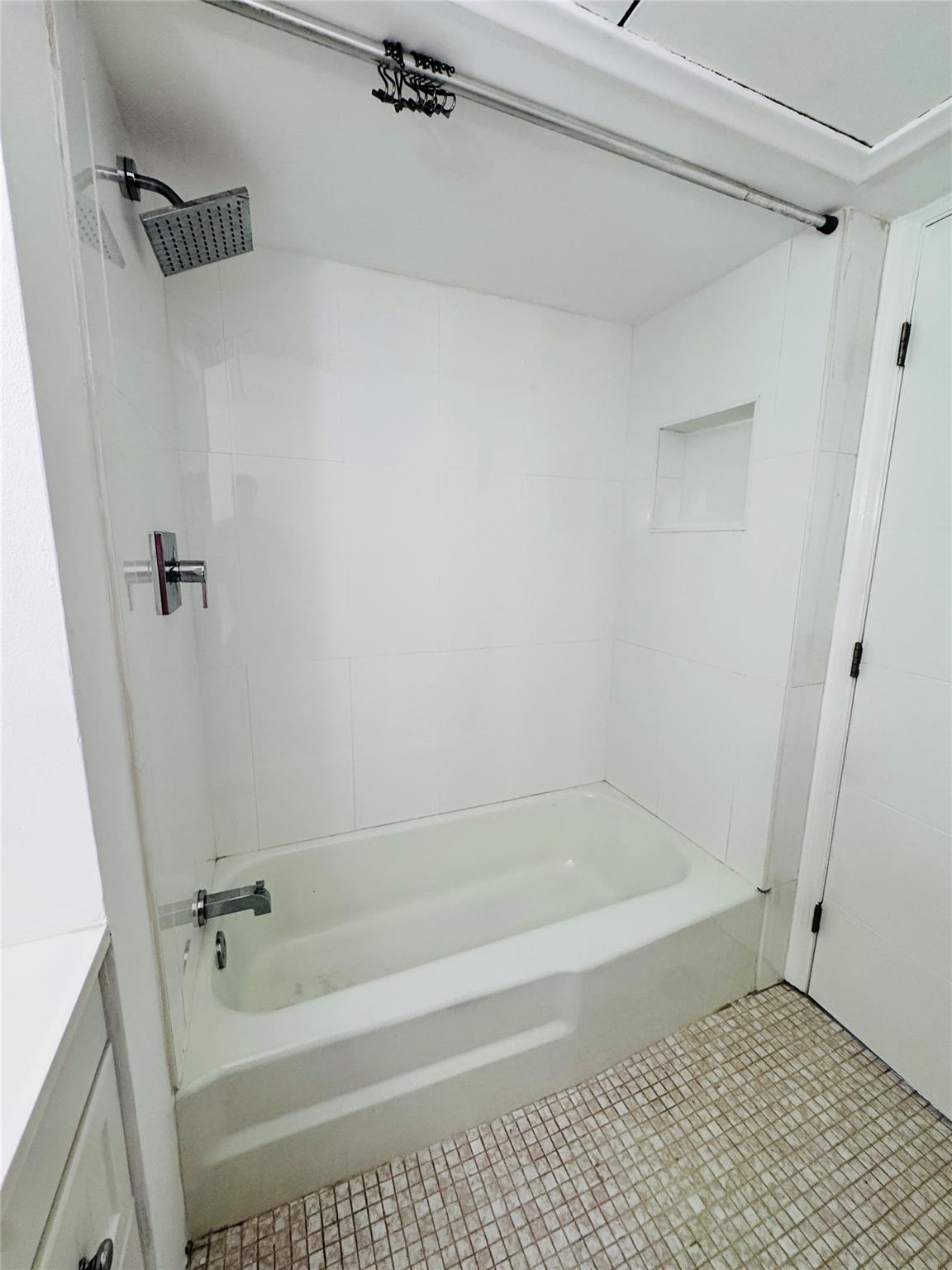 Manor Grove Village One I - Residential Lease