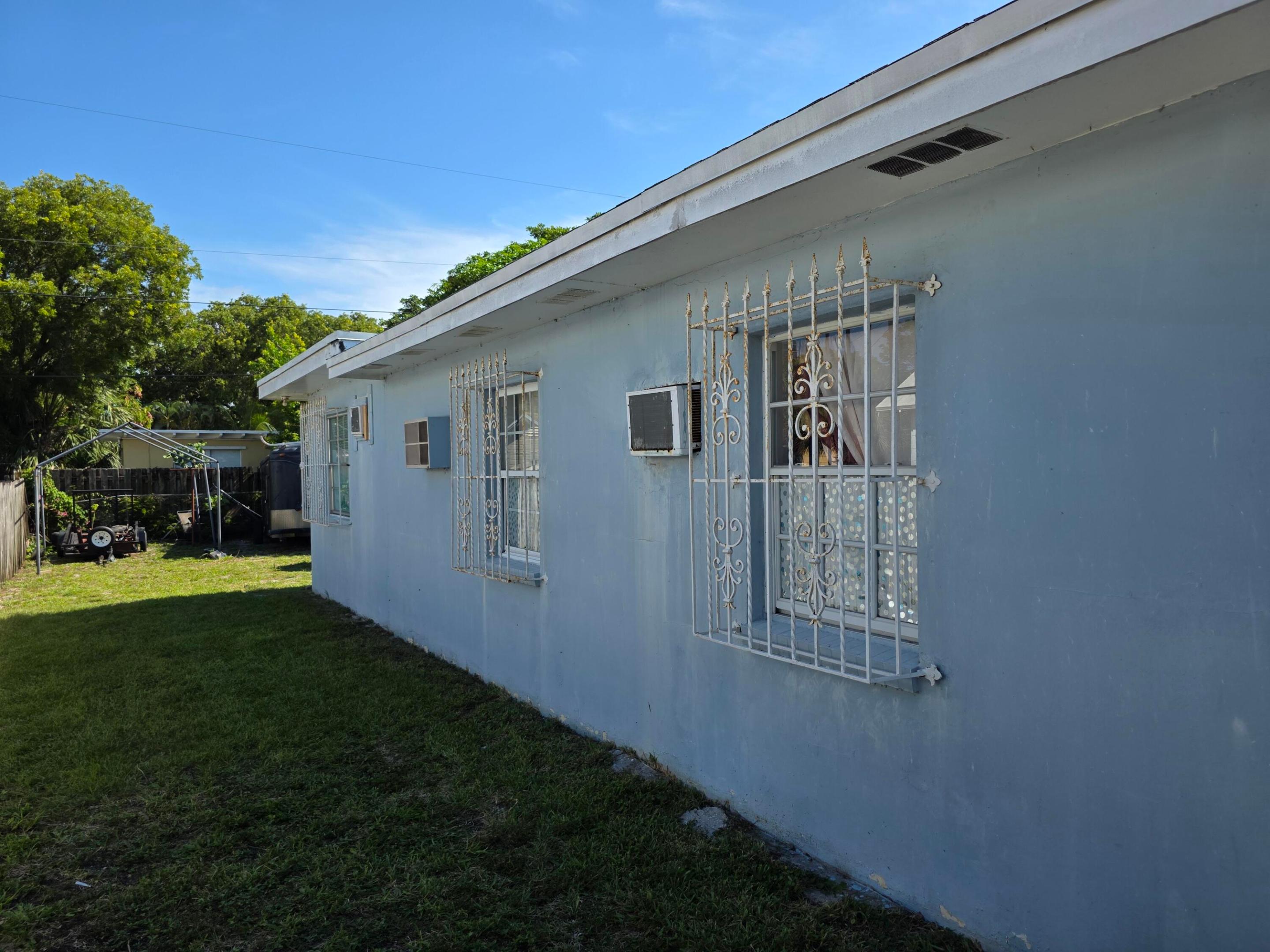 528 49th Street