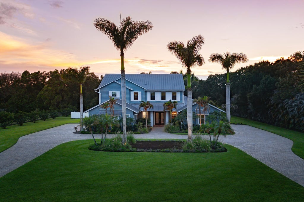 Photo of 2952 SW Buena Vista Drive, Palm City, FL 34990 (MLS # B26048478)