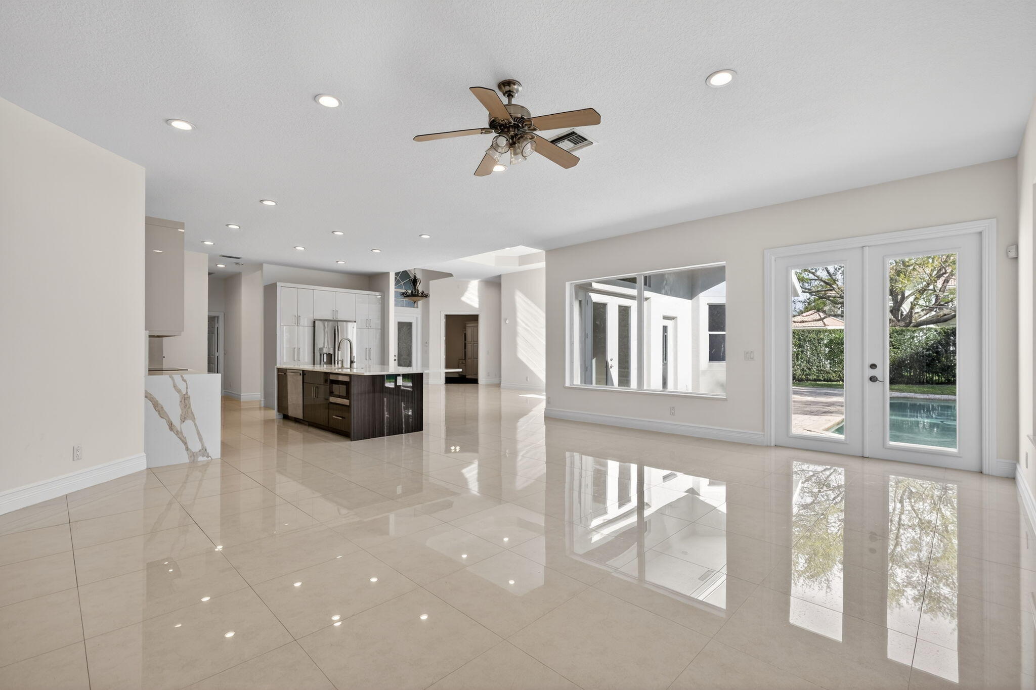 MYSTIC COVE - Residential