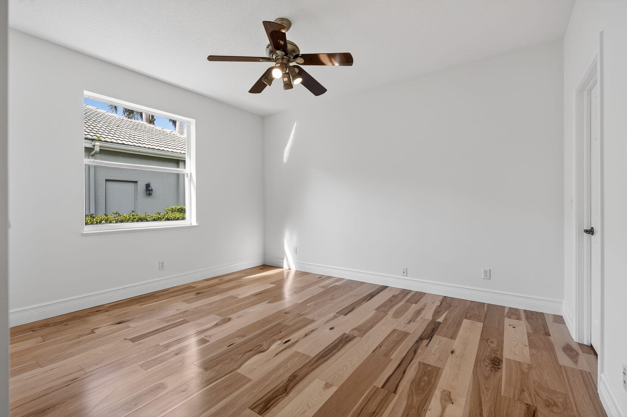 MYSTIC COVE - Residential