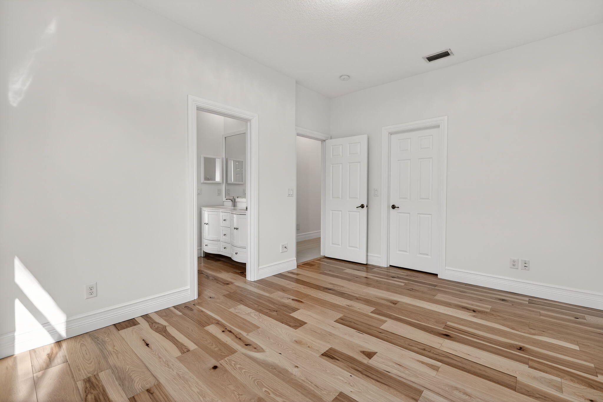 MYSTIC COVE - Residential