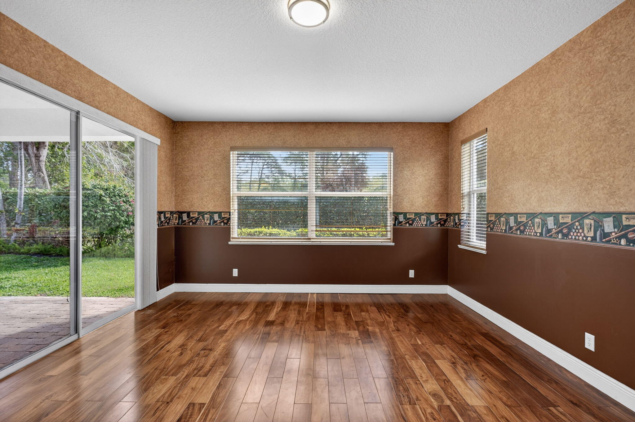 MYSTIC COVE - Residential