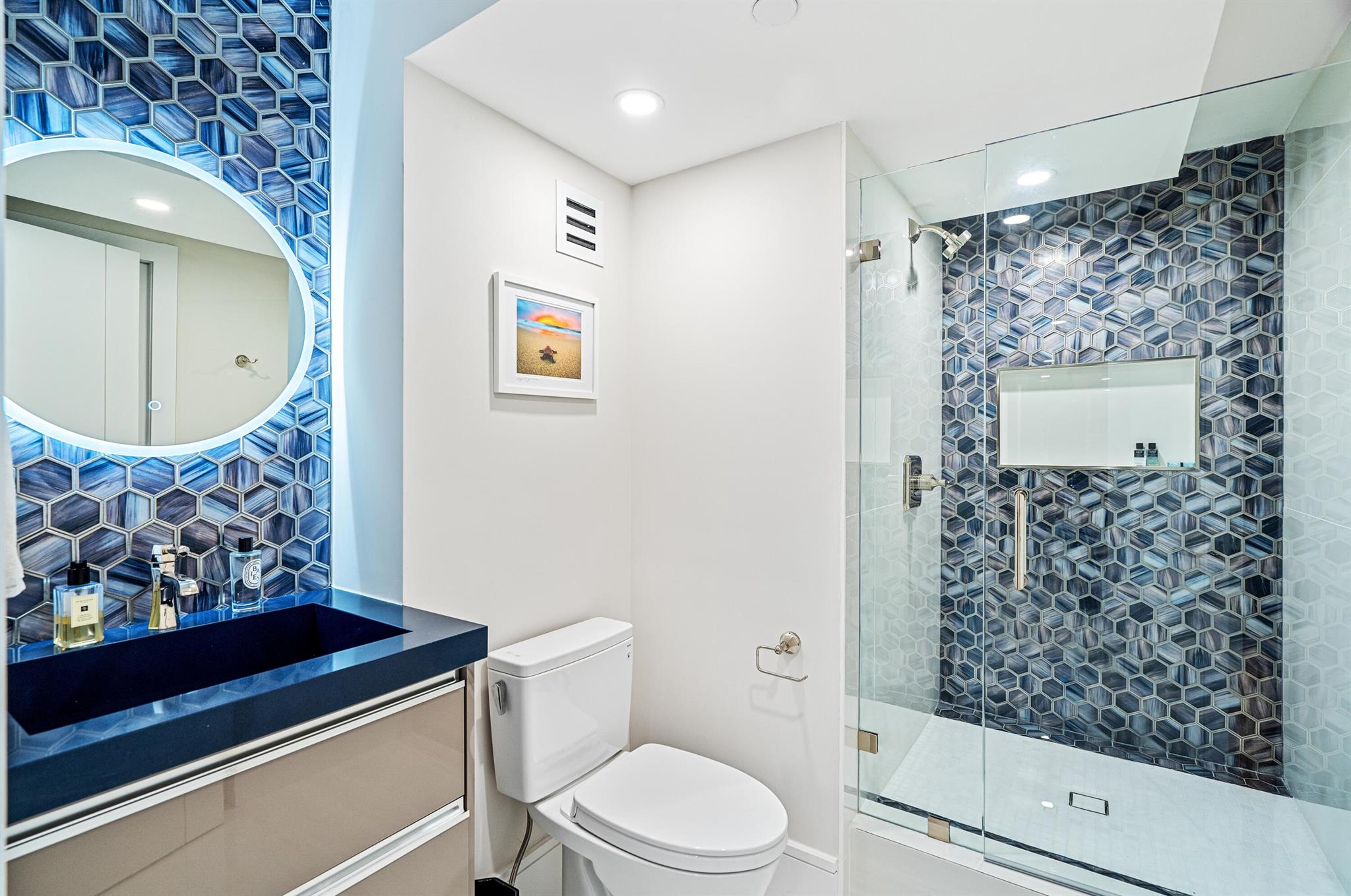 STRATFORD ARMS CONDO - Residential