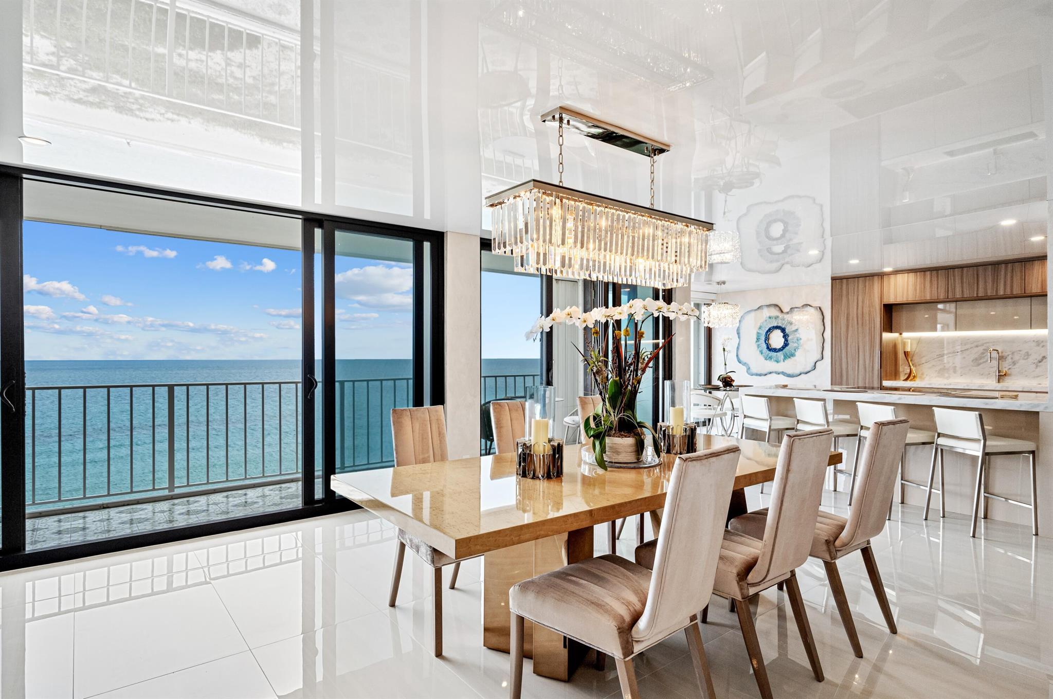 STRATFORD ARMS CONDO - Residential