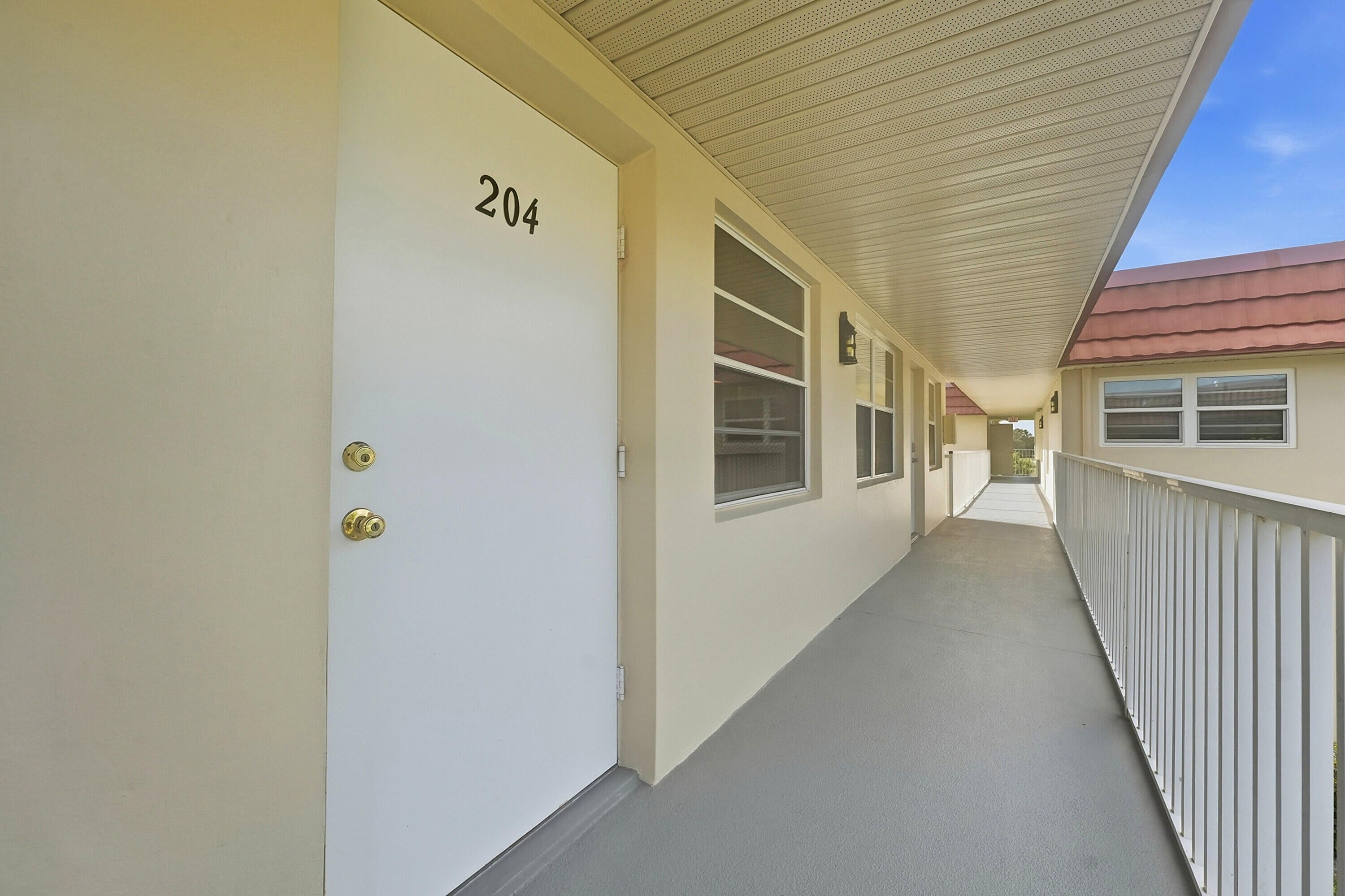 31 Pine Arbor Lane Unit 204