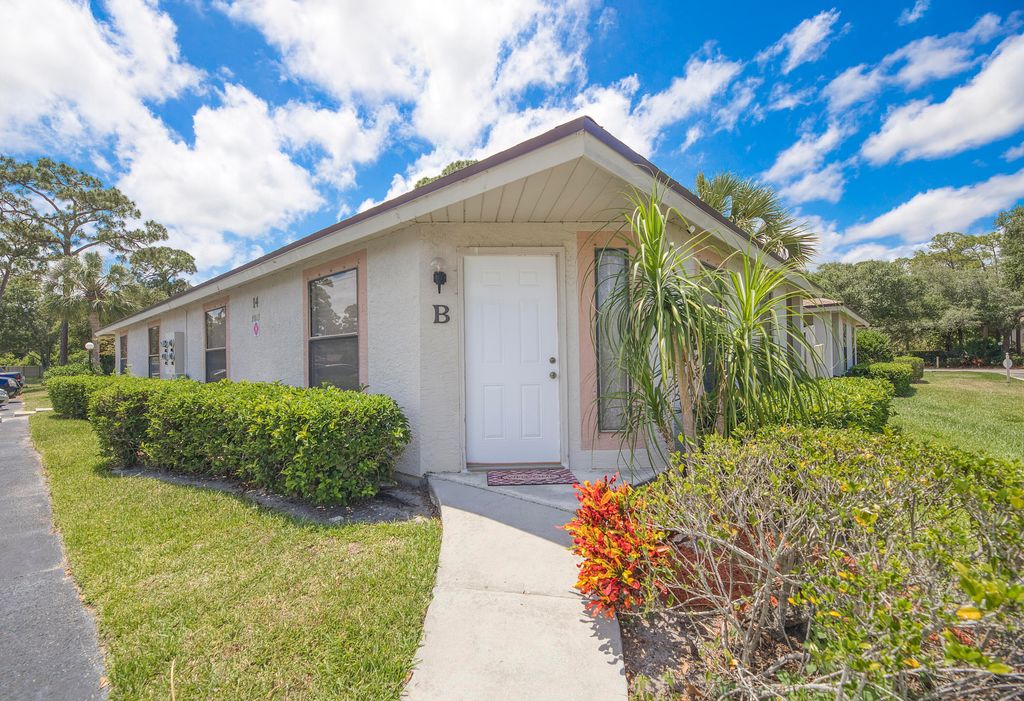 Photo of 2813 Stoneway Lane #B, Fort Pierce, FL 34982 (MLS # R10798821)