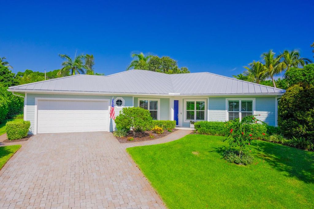 Photo of 3 Plumeria Place, Sewalls Point, FL 34996 (MLS # R10917784)