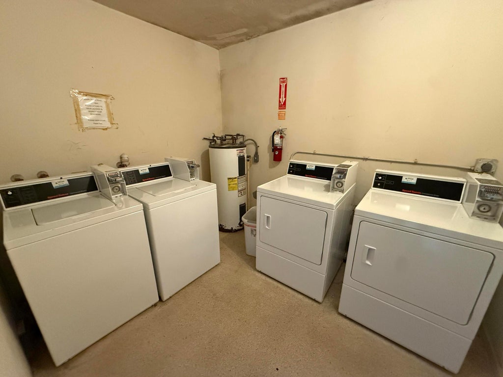 Photo of 909 SE 14TH Court #5, Fort Lauderdale, FL 33316 (MLS # B26077309)