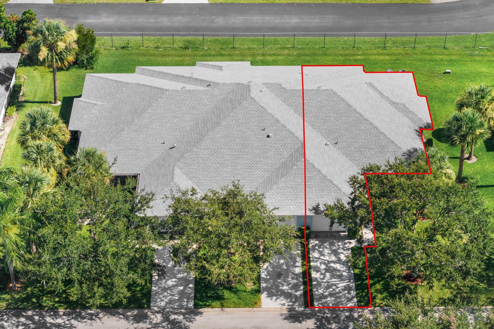 Excellent location! This beautiful 2BR/2BA home with 1 car garage. Very spacious and open living and dining area. There are also no age restrictions! Located in The Savannah's which offers many amenities; clubhouse, Pool, Tennis Courts and is Centrally located to everything Fort Pierce has to offer and a few minutes to beautiful Beaches. There is a 150.00 per month for the condo reserves for the new roof being replace early this year.