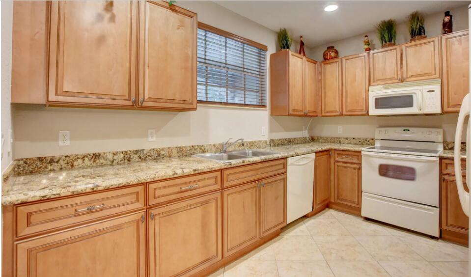 BEXLEY PARK - Residential Lease