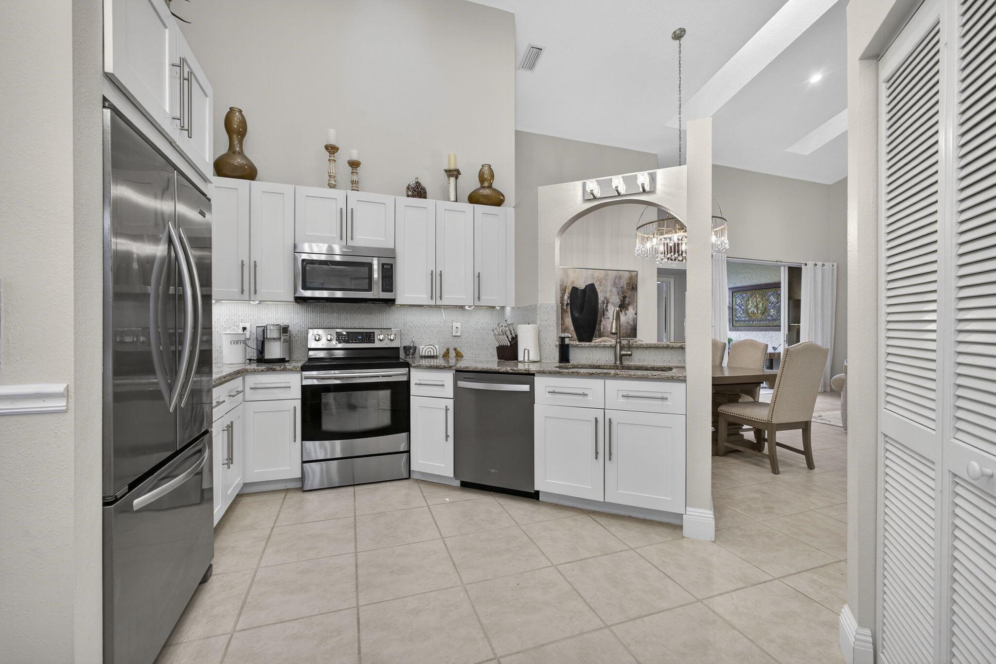 PGA RESORT COMMUNITY OF H - Residential Lease