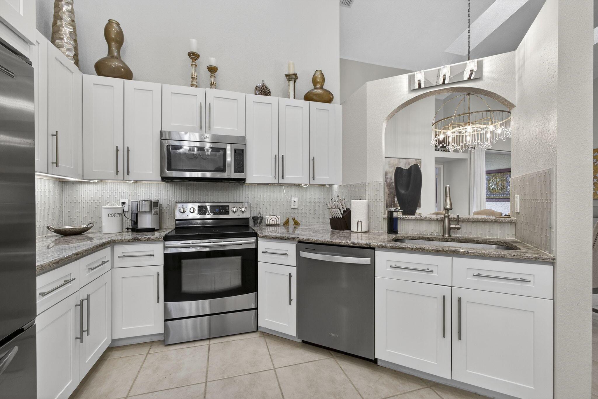 PGA RESORT COMMUNITY OF H - Residential Lease