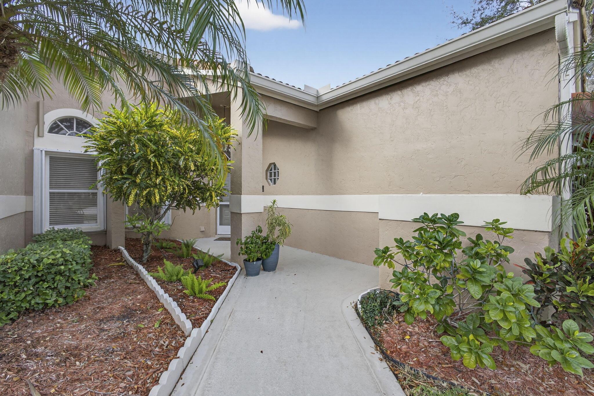 PGA RESORT COMMUNITY OF H - Residential Lease