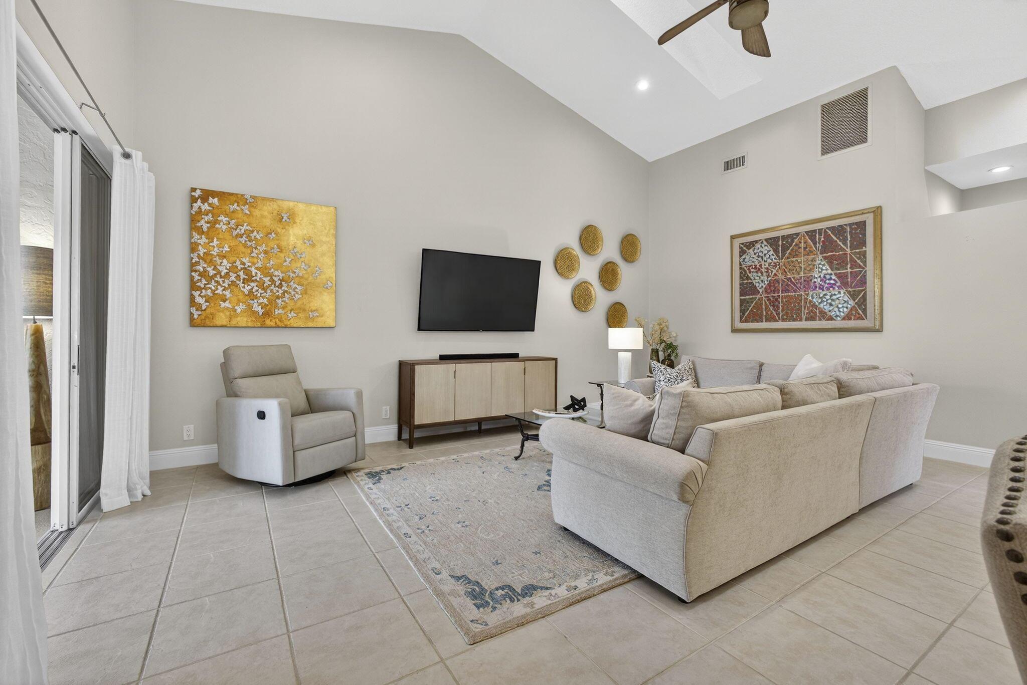 PGA RESORT COMMUNITY OF H - Residential Lease