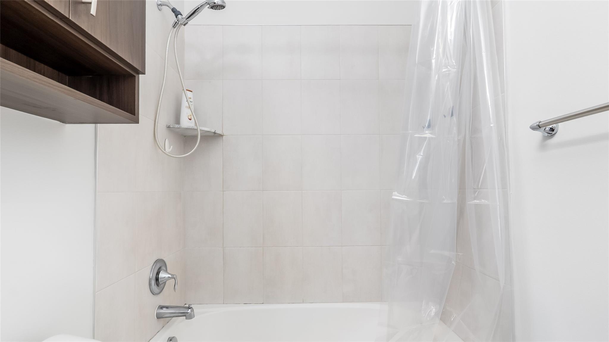 CT INDUSTRIAL PLAT - Residential Lease