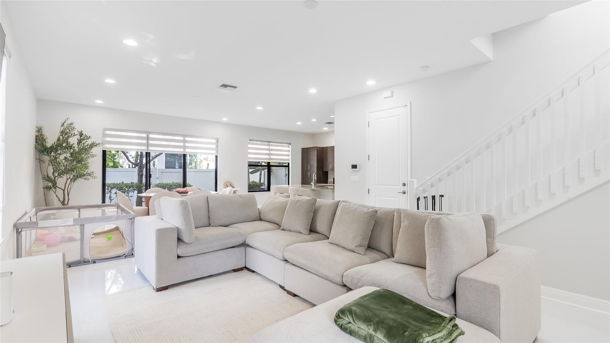 CT INDUSTRIAL PLAT - Residential Lease