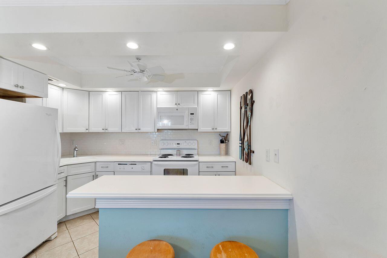 COLONIAL RIDGE CORP - Residential