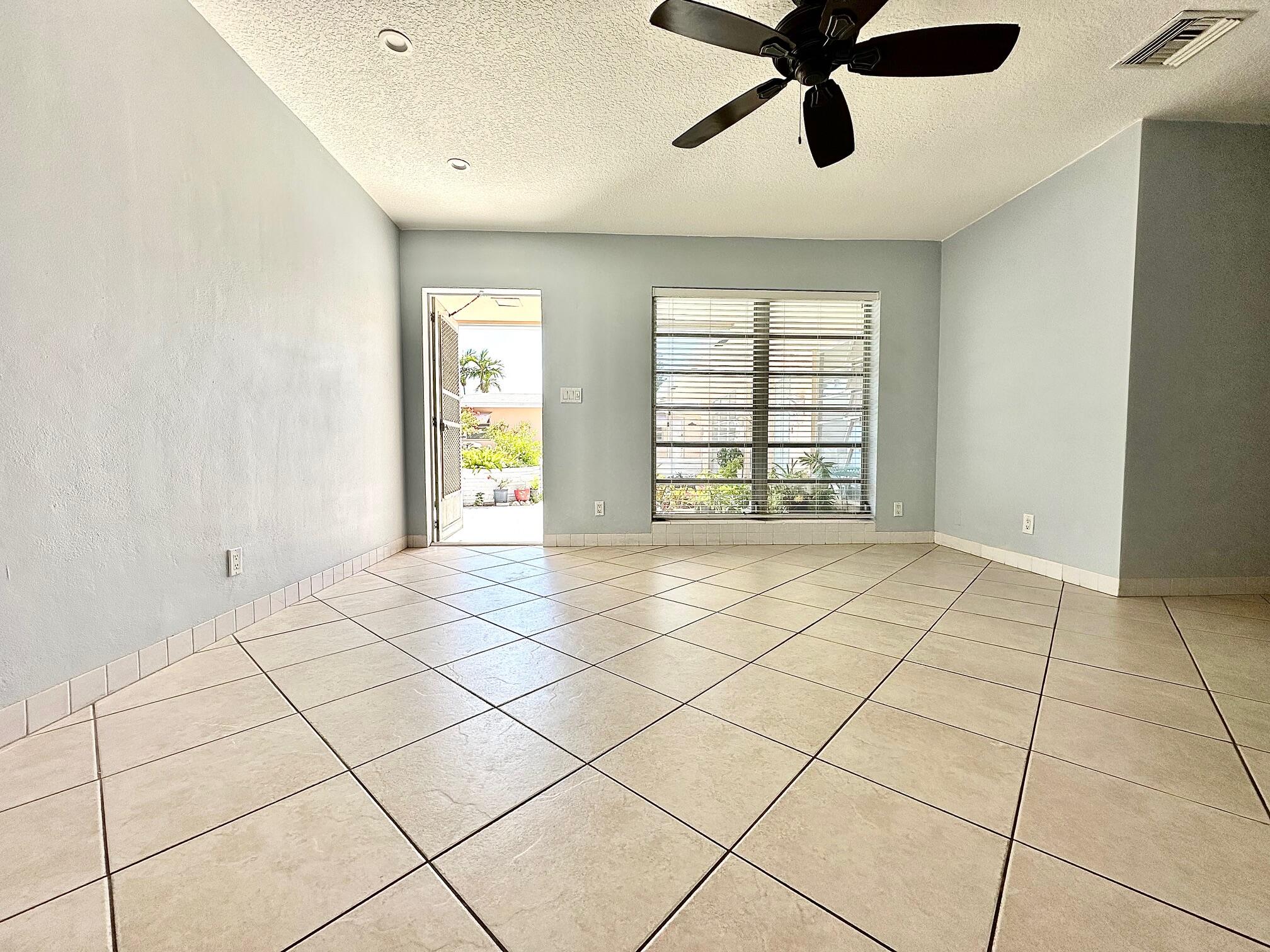 1261 SE 4th Street 2