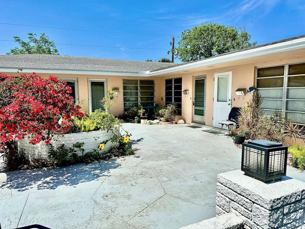Photo of 1261 SE 4th Street #2, Deerfield Beach, FL 33441 (MLS # B26026622)