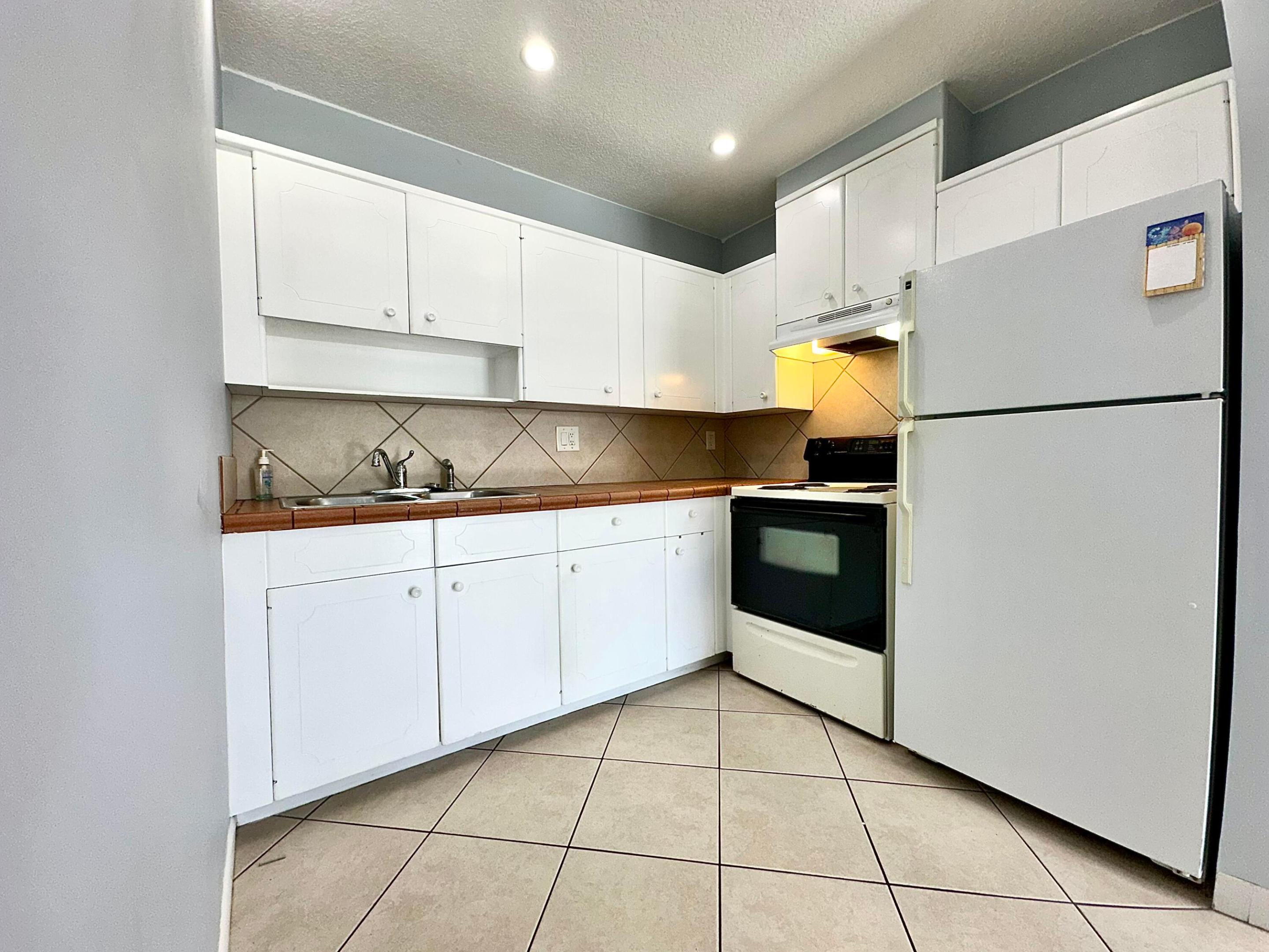 1261 SE 4th Street 2