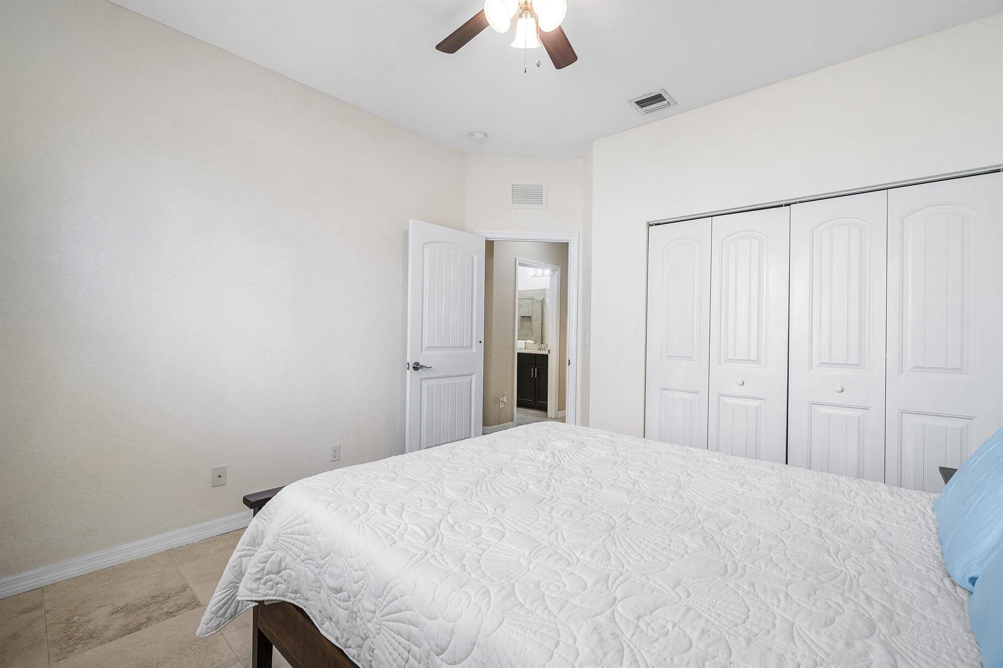 VISTA LAGO - Residential