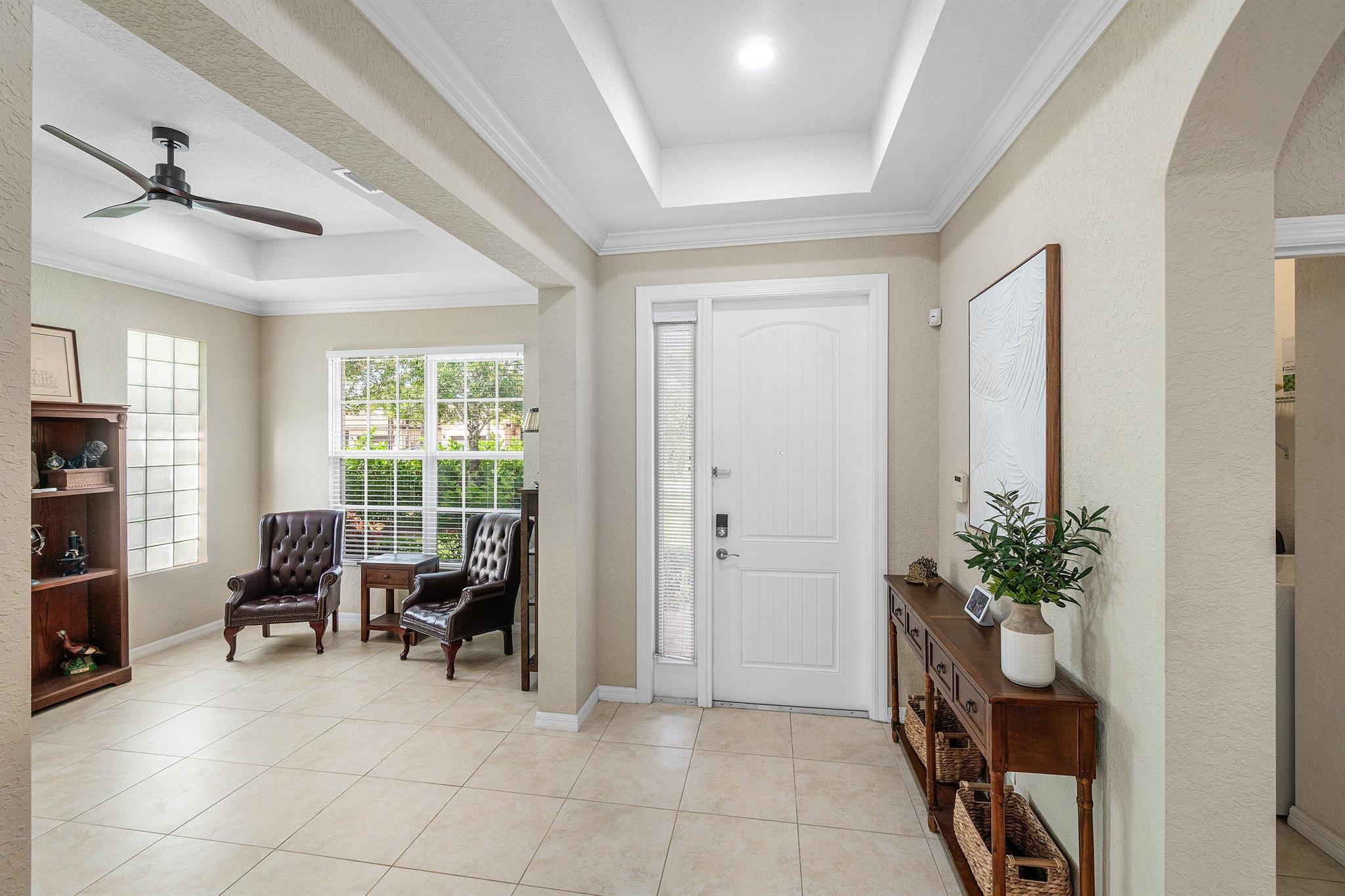 VISTA LAGO - Residential