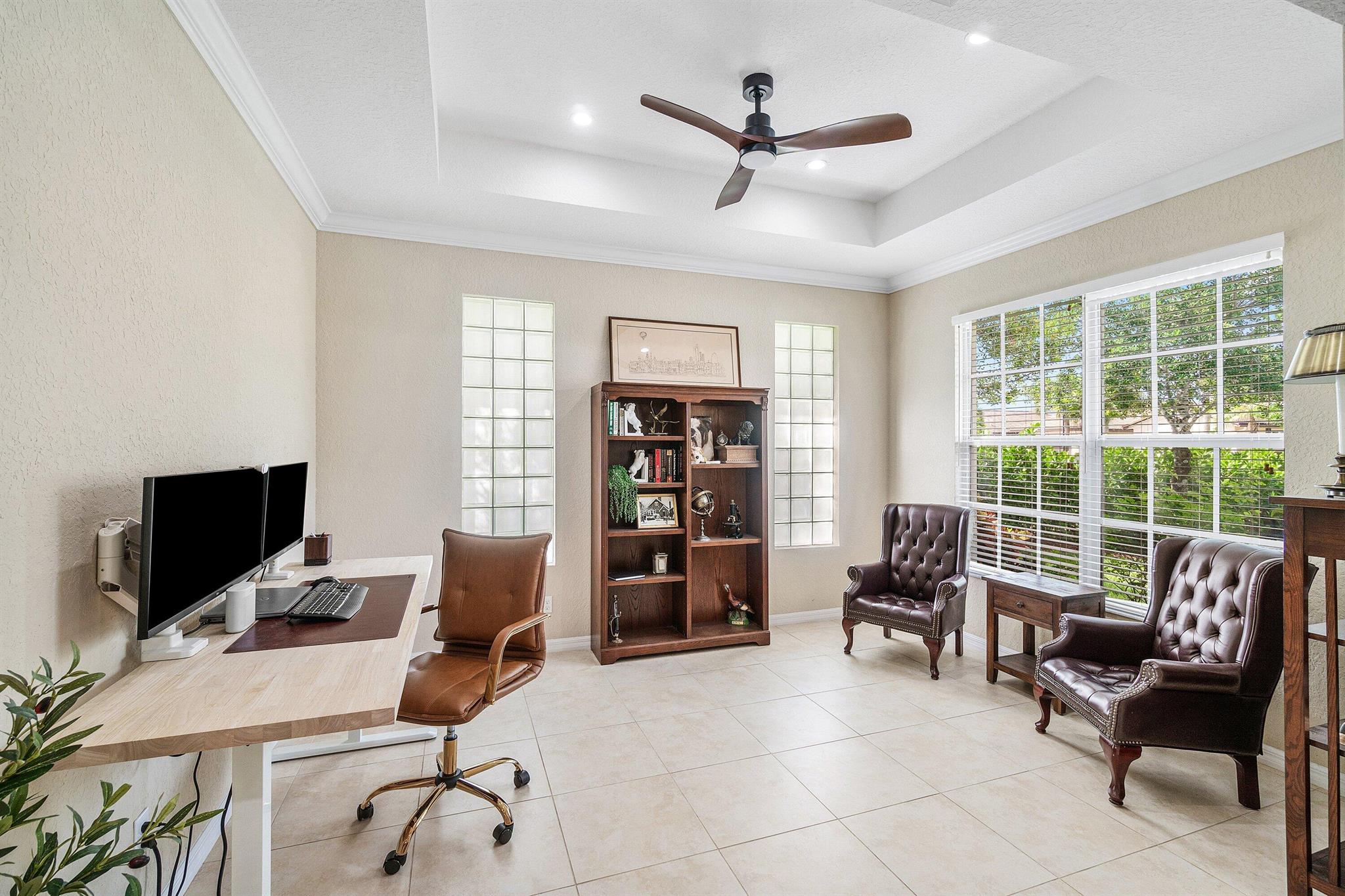 VISTA LAGO - Residential