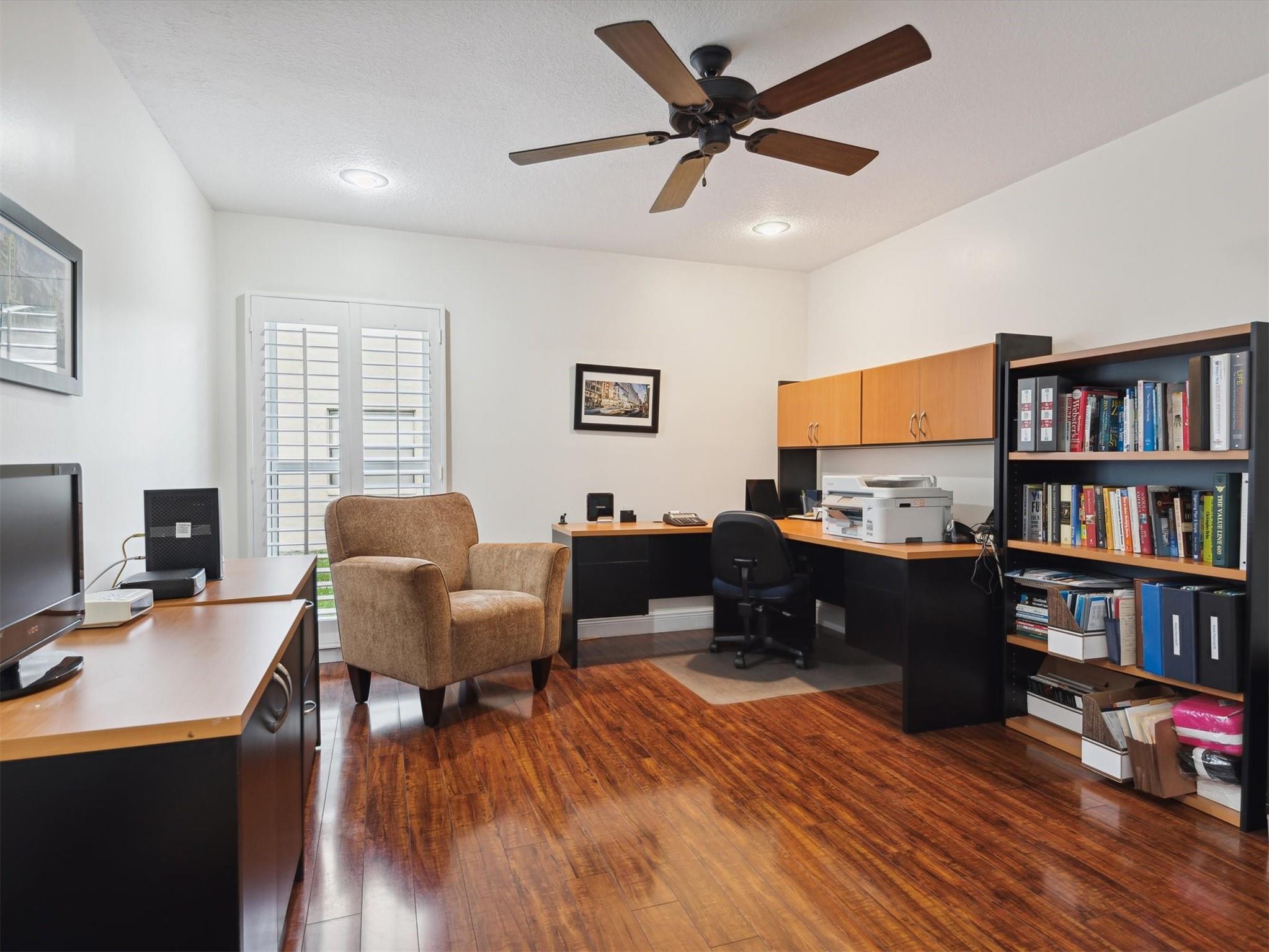 Pine Ridge 112-37 B - Residential