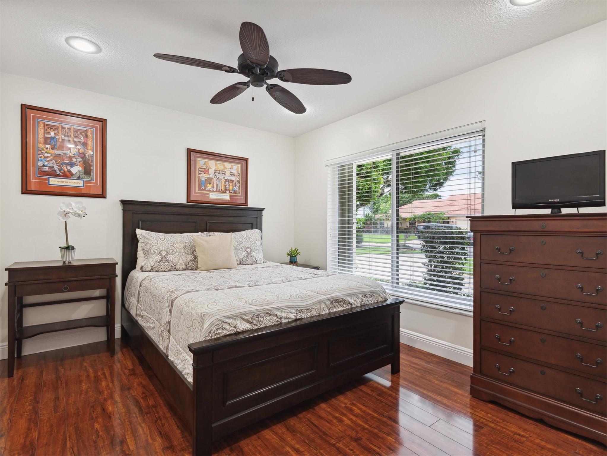 Pine Ridge 112-37 B - Residential