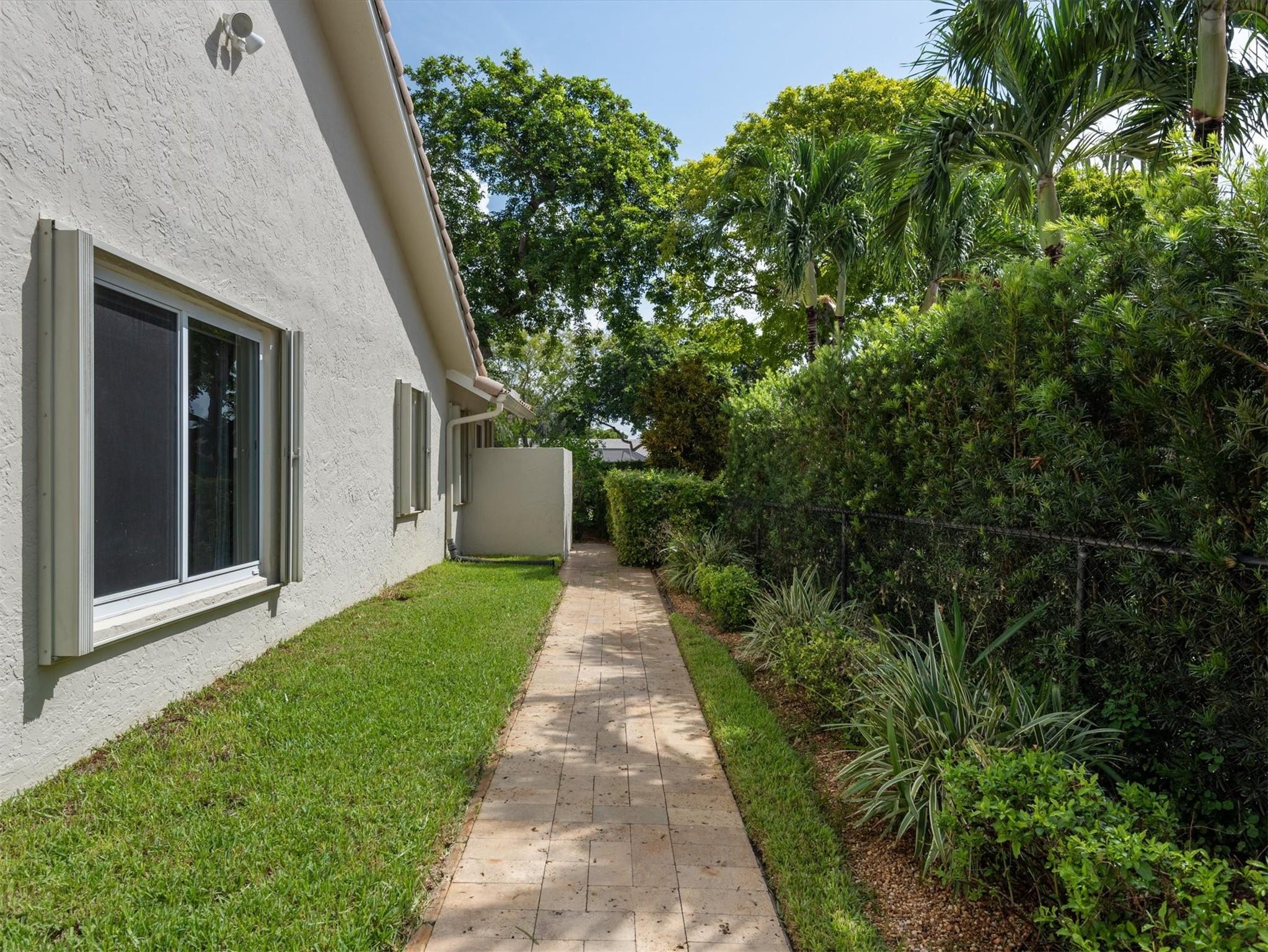 Pine Ridge 112-37 B - Residential