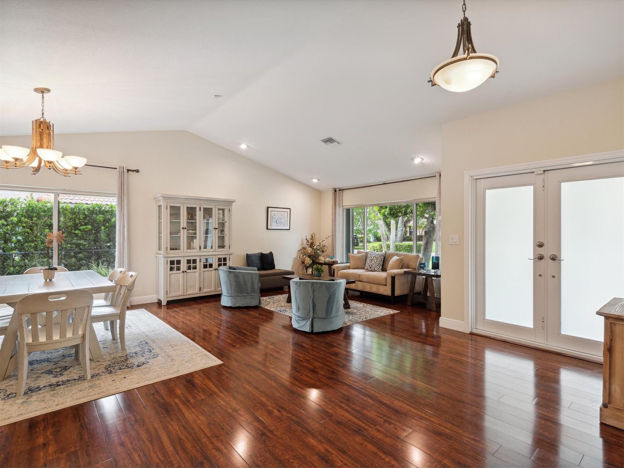 Pine Ridge 112-37 B - Residential