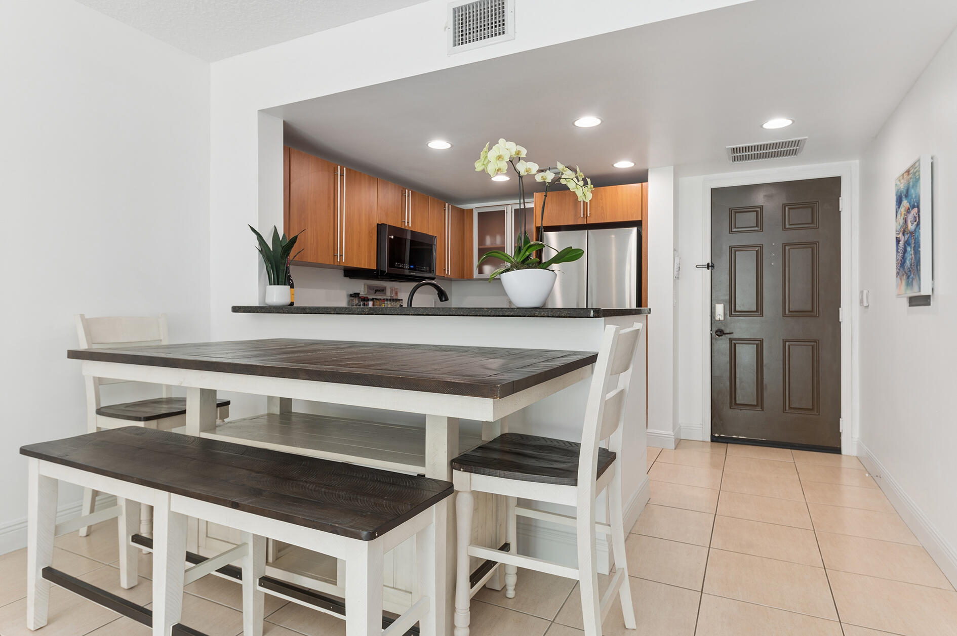 610 Clematis Street 209