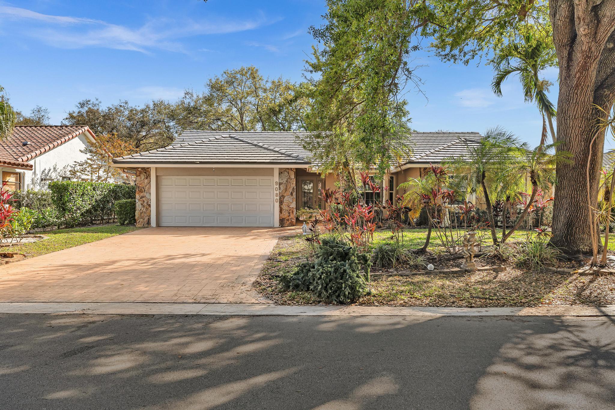 PINE RIDGE - Residential