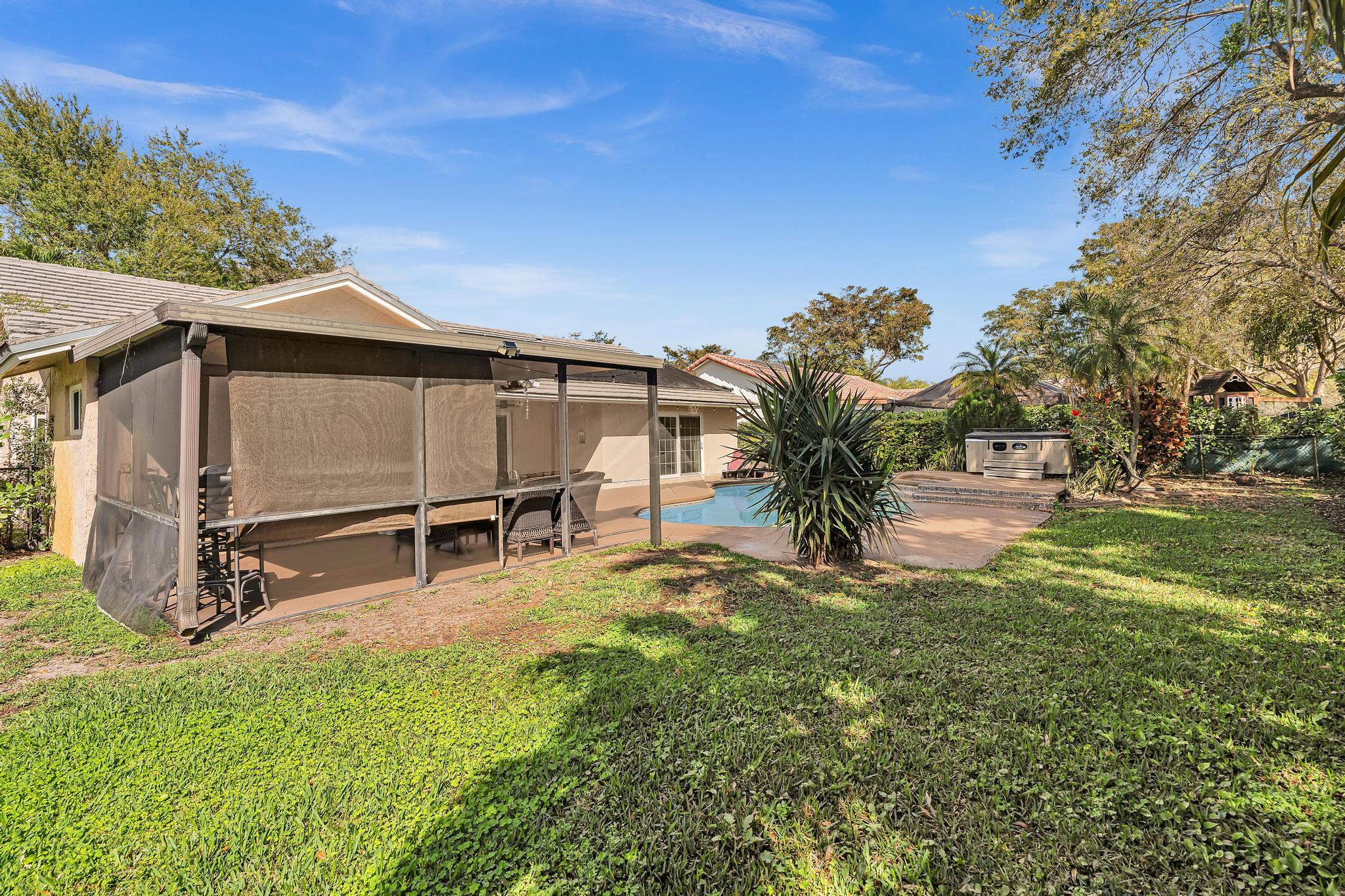 PINE RIDGE - Residential