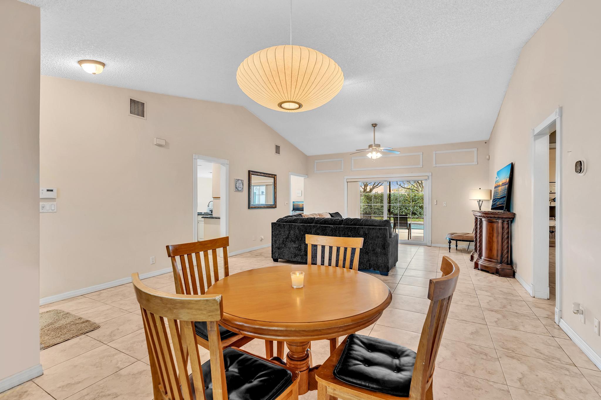 PINE RIDGE - Residential