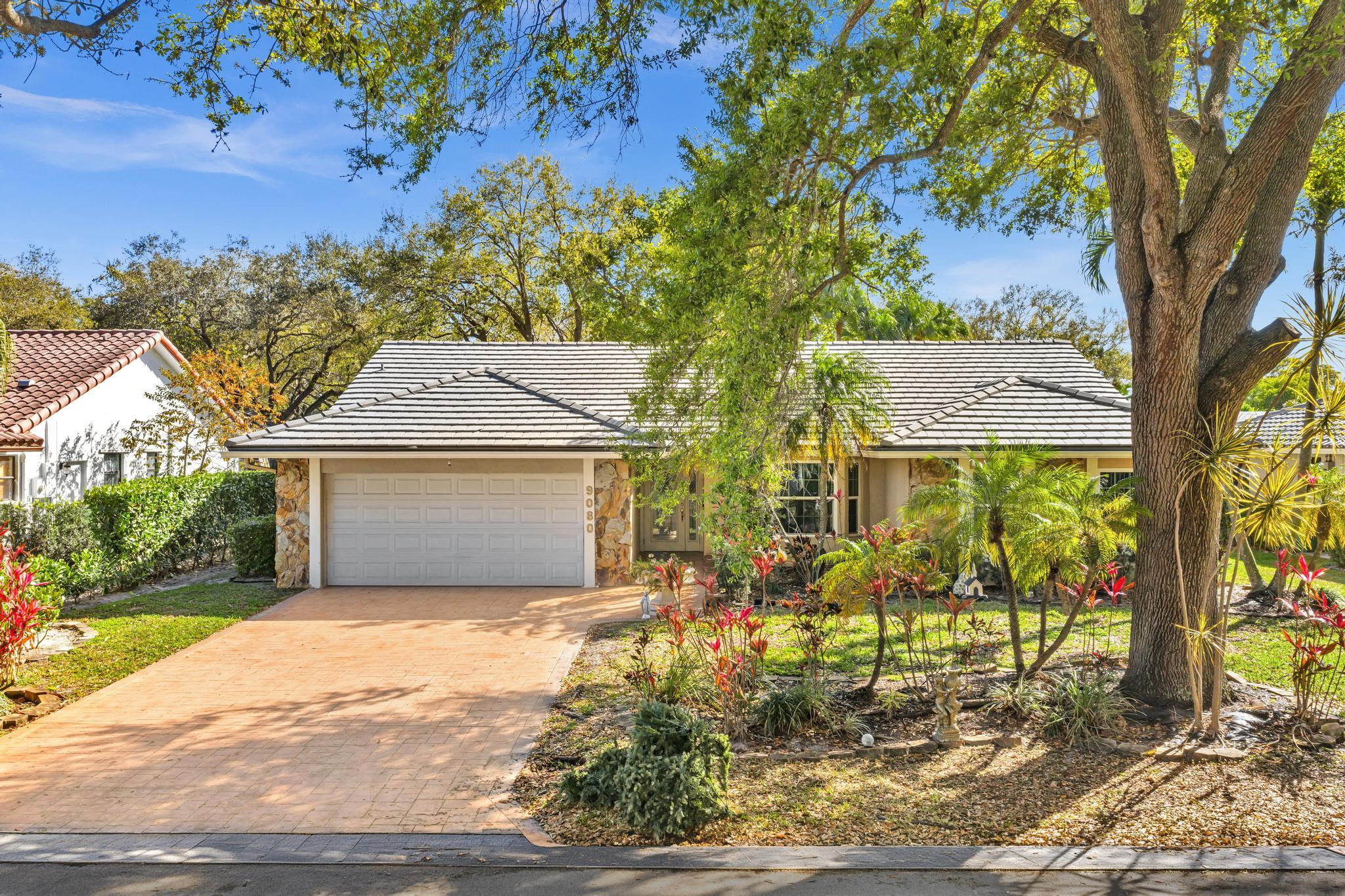 PINE RIDGE - Residential