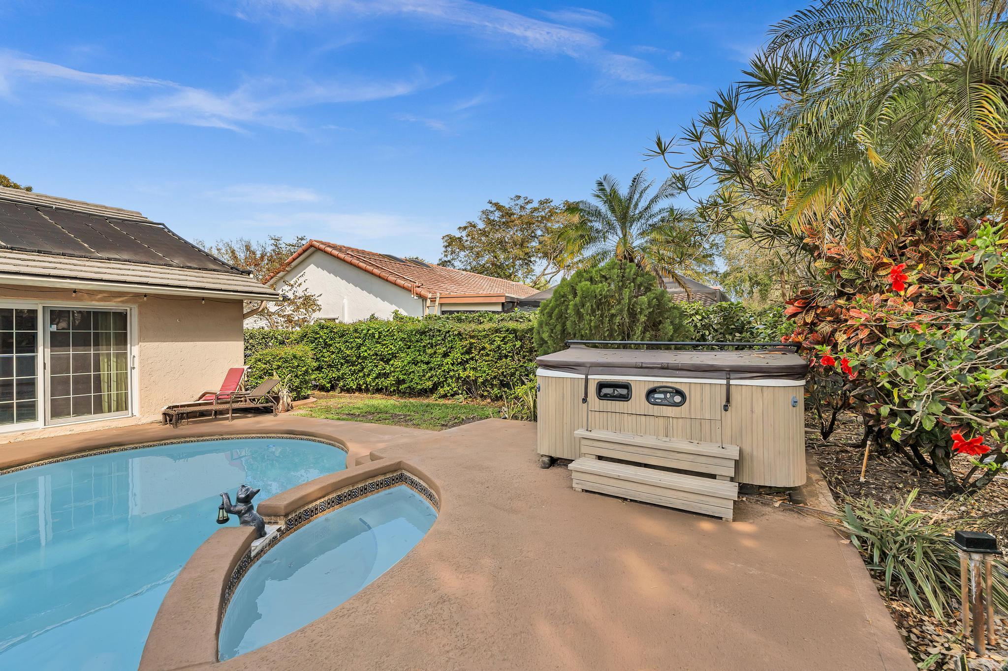 PINE RIDGE - Residential