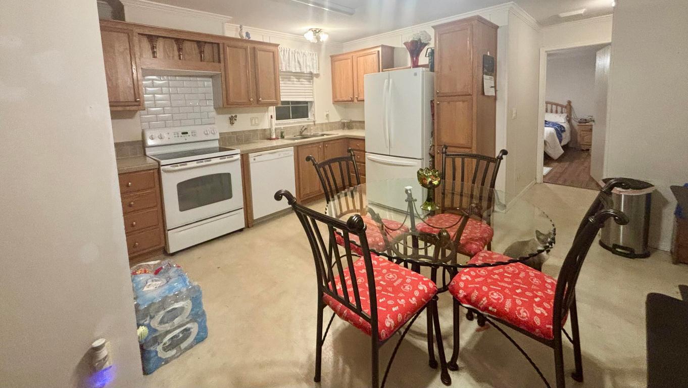 PINE GROVE VILLAGE - Residential