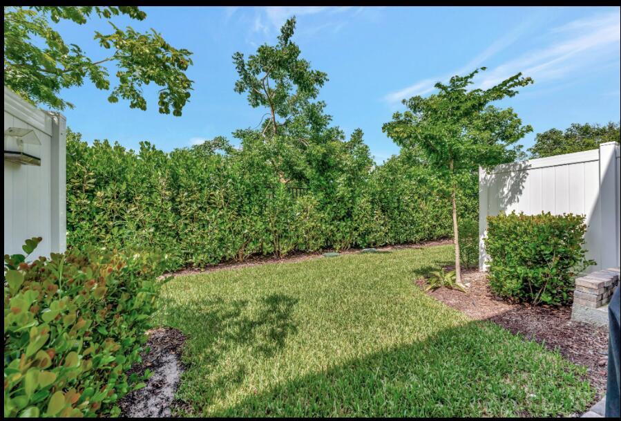 SOMERSET PLAZA - Residential