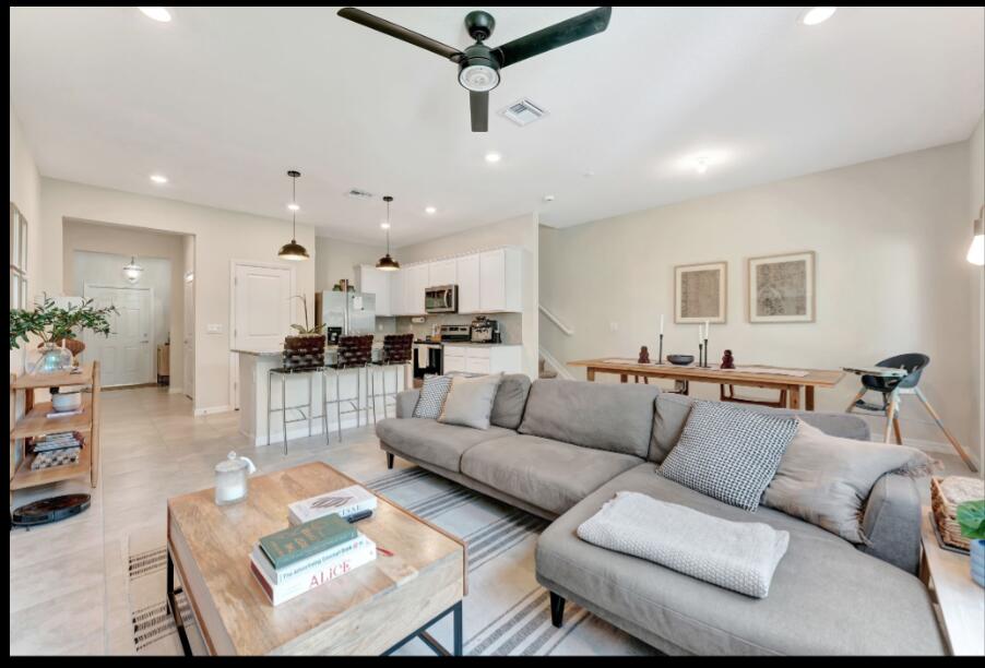 SOMERSET PLAZA - Residential