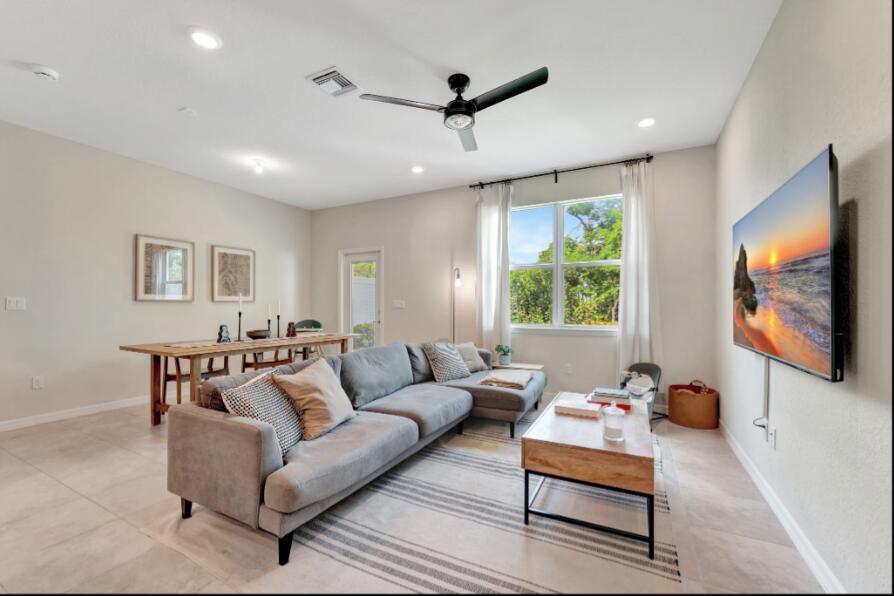 SOMERSET PLAZA - Residential