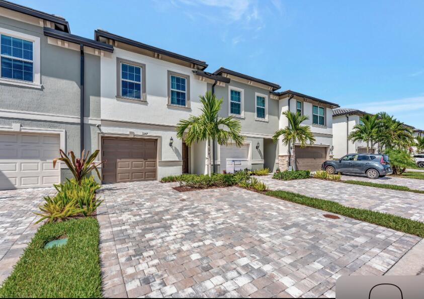 SOMERSET PLAZA - Residential