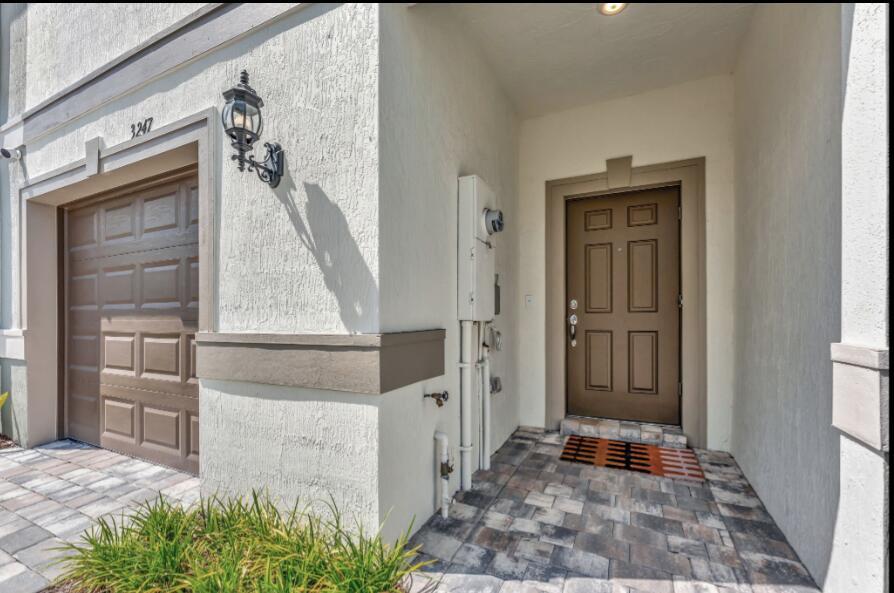 SOMERSET PLAZA - Residential